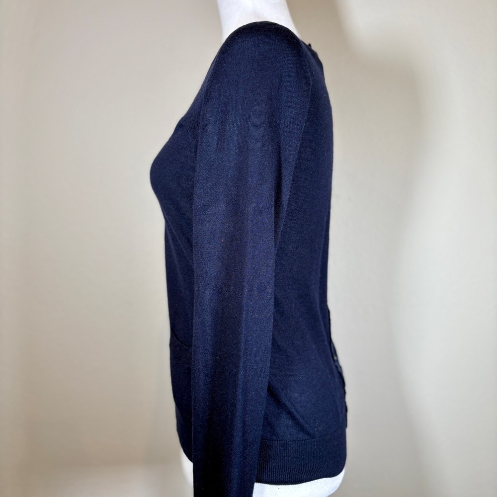 Jigsaw Navy Silk/Wool/Cashmere Blend Lightweight Sweater Size Medium - Picture 2 of 7